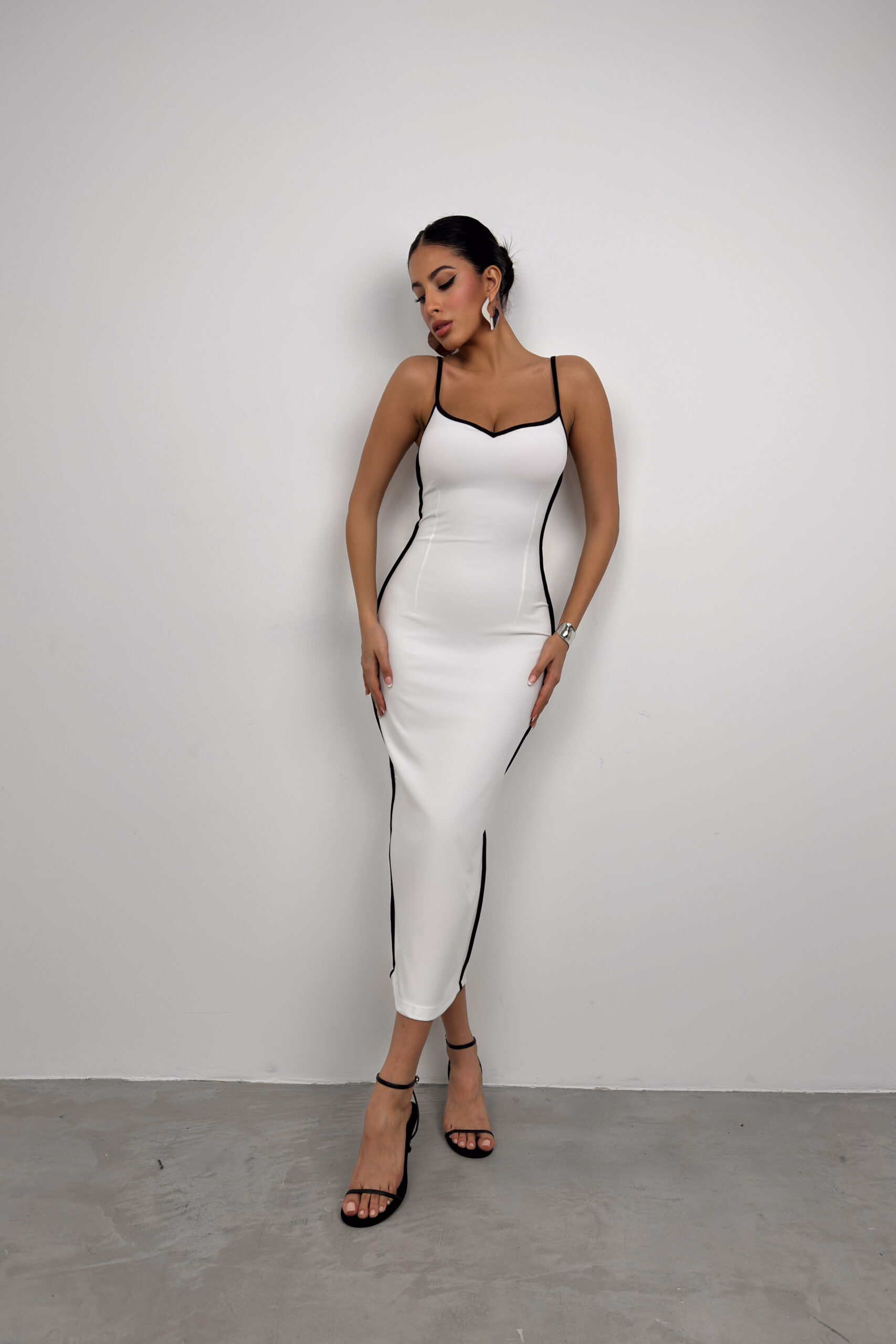 Sweetheart Neckline Dress With Piping Detail And Straps - Producer: Black Fashion - Wholesale Women Clothes - TheBS Women