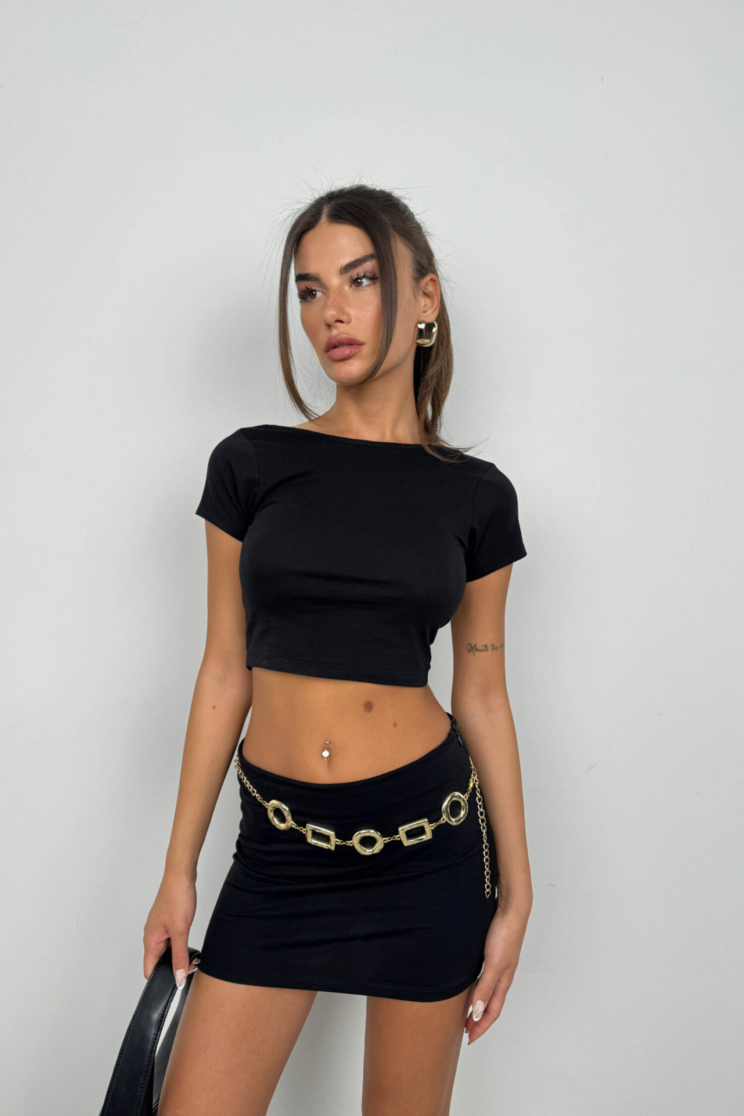 Half Sleeve Basic T-Shirt - Black - Producer: Black Fashion - Wholesale Women Clothes - TheBS Women
