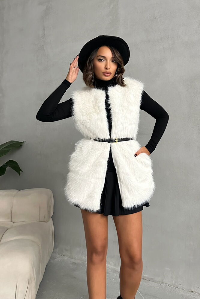 Feather Vest - Producer: Topshow - Wholesale Women Clothes - TheBS Women