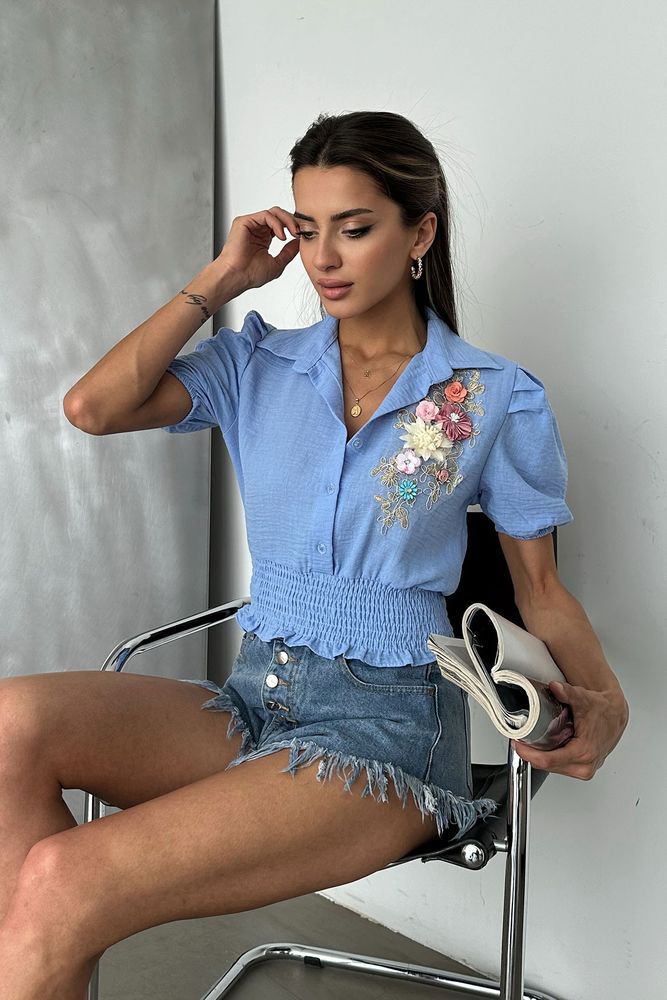 D 2651 Linen Shirt With Flowers On The Chest - Producer: Topshow - Wholesale Women Clothes - TheBS Women