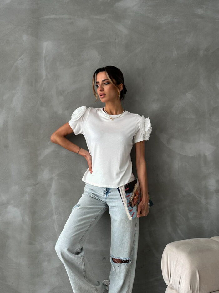D 2640 T-Shirt With Roses On Shoulders - Producer: Topshow - Wholesale Women Clothes - TheBS Women