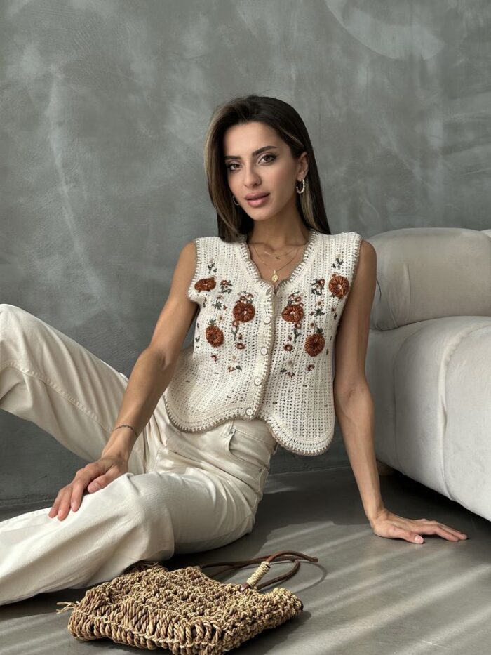 Embroidered Vest - Stone & Tile - Producer: Topshow - Wholesale Women Clothes - TheBS Women