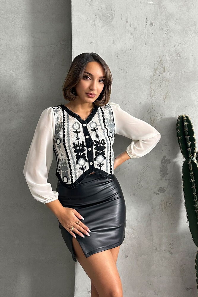 Button Down Short Wholesale Shirt - Producer: Topshow - Wholesale Women Clothes - TheBS Women