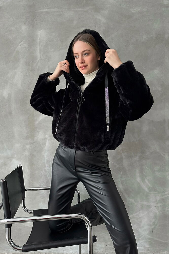 Fuzzy Coat - Producer: Topshow - Wholesale Women Clothes - TheBS Women