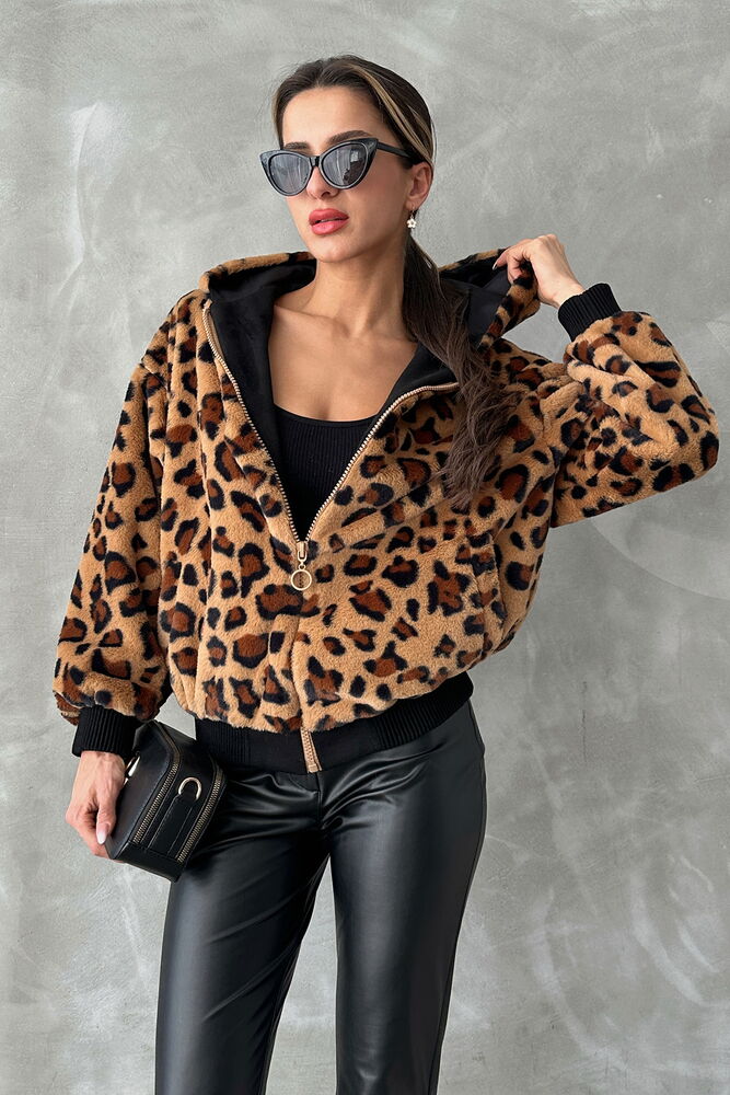 Plush Coat With Leopard Look - Producer: Topshow - Wholesale Women Clothes - TheBS Women
