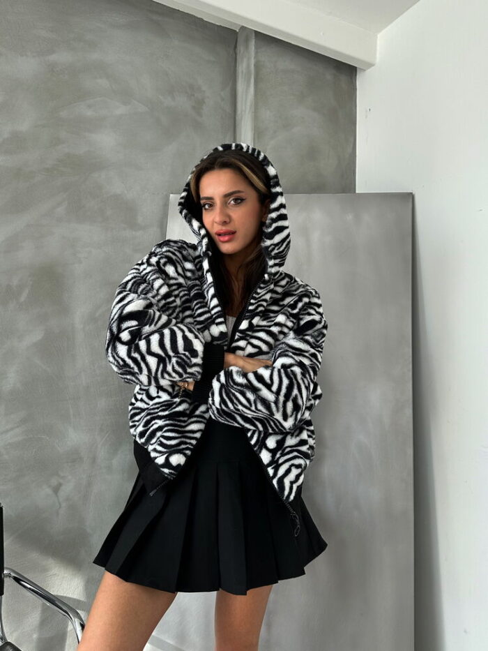 Zebra Look Plush Coat -& White - Producer: Topshow - Wholesale Women Clothes - TheBS Women