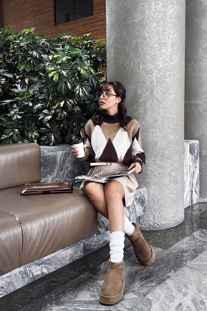 Soft Textured Patterned Knitwear Sweater - Producer: Topshow - Wholesale Women Clothes - TheBS Women
