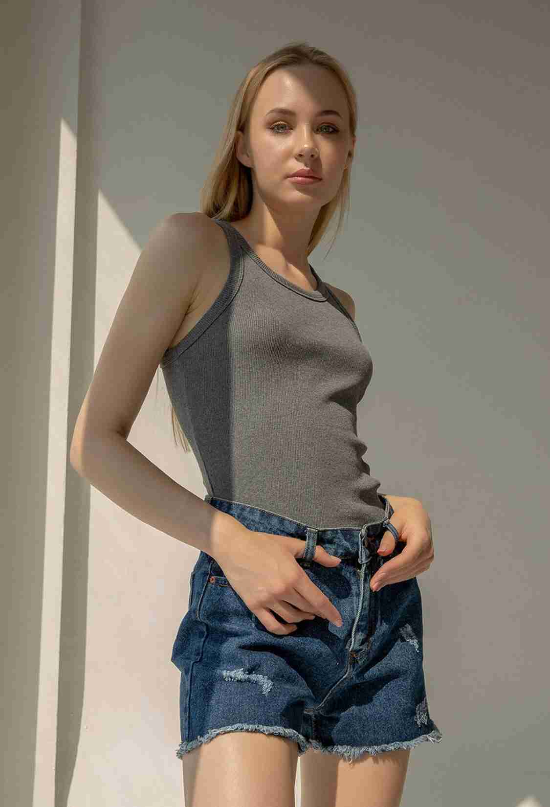 Ribbed Halter Neck Knitted Undershirt - Brand: la & vetta - Women & Kids, Baby Clothes Wholesale - TheBS Women