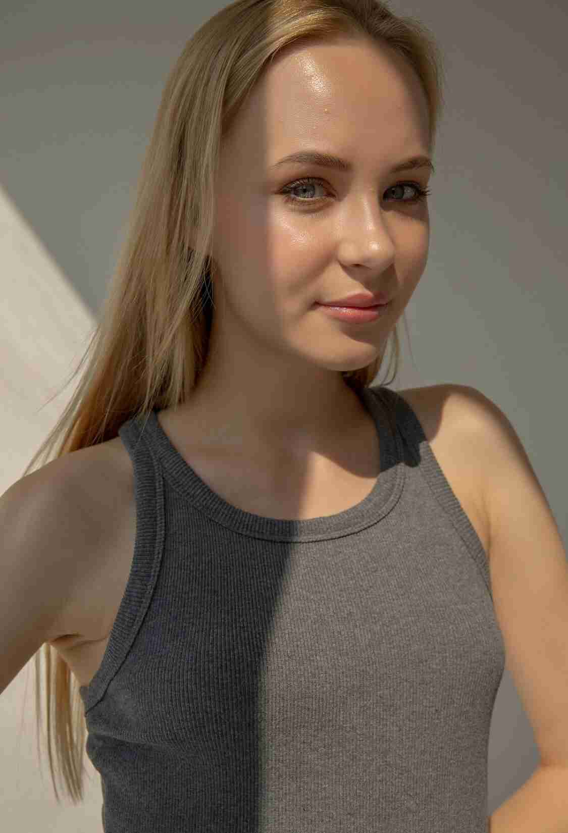 Ribbed Halter Neck Knitted Undershirt - Brand: la & vetta - Women & Kids, Baby Clothes Wholesale - TheBS Women