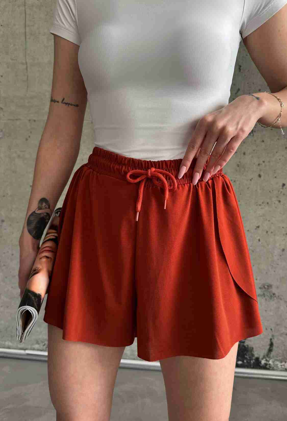 Loose-Fit Tights Sports Shorts - Brand: la & vetta - Women & Kids, Baby Clothes Wholesale - TheBS Women