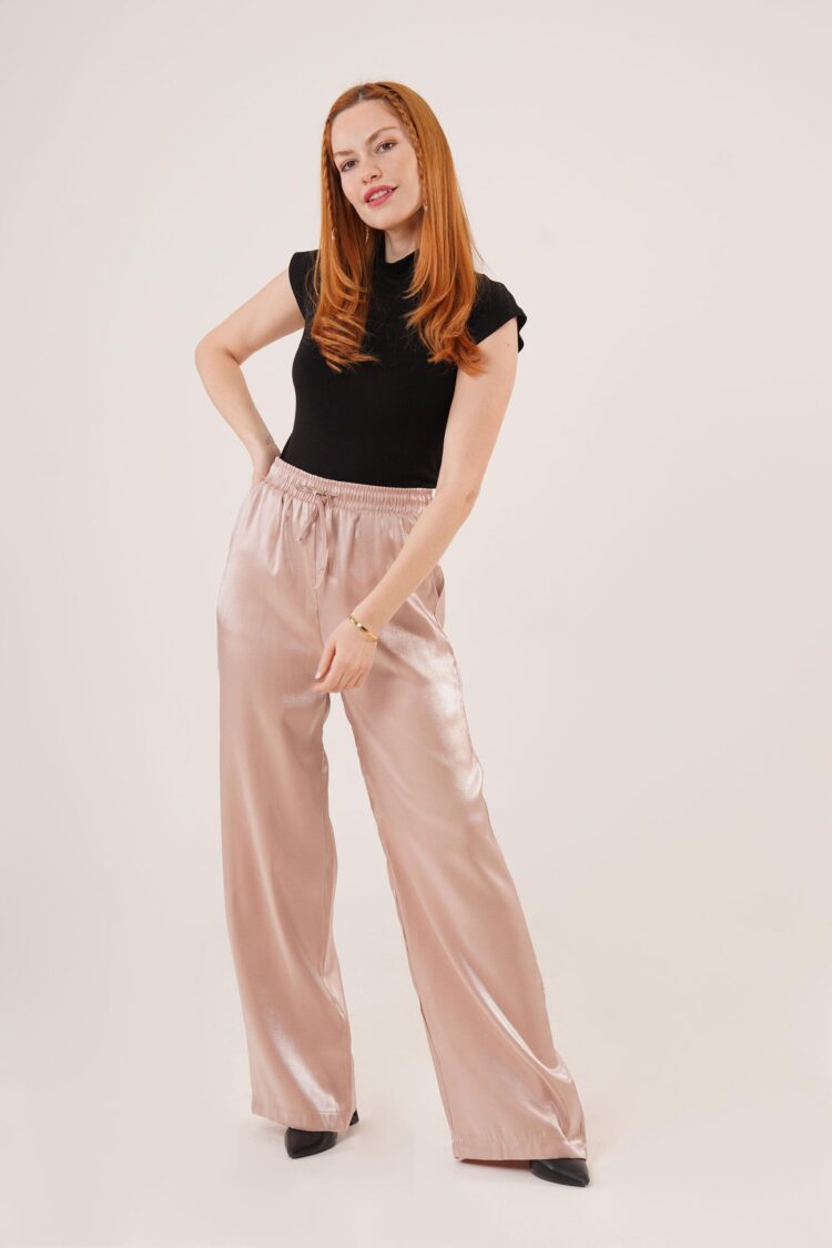 Loose Leg Wholesale Pants With Bright Look Pockets - Producer: Lustrin - Wholesale Women Clothes - TheBS Women