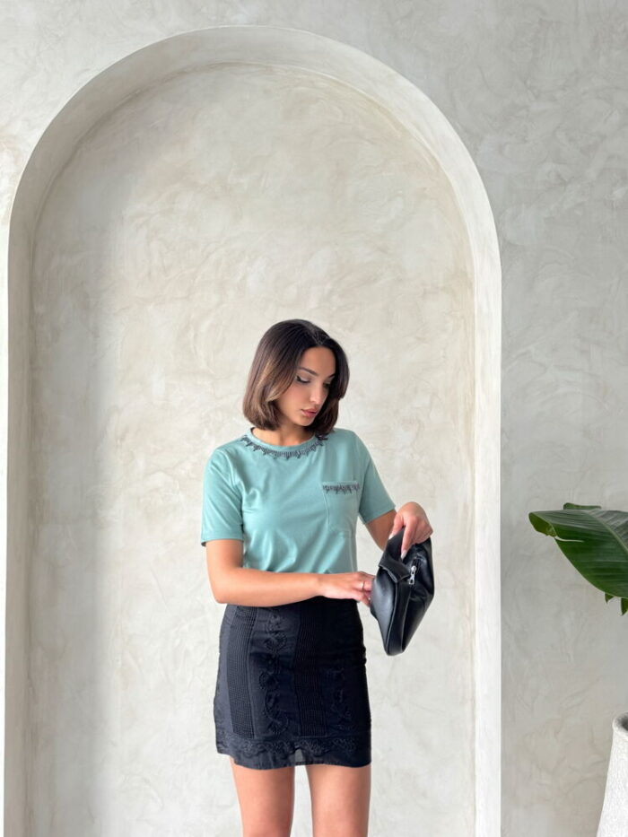 Çağla Stone Chain Detailed Wholesale T-Shirt - Producer: Topshow - Wholesale Women Clothes - TheBS Women