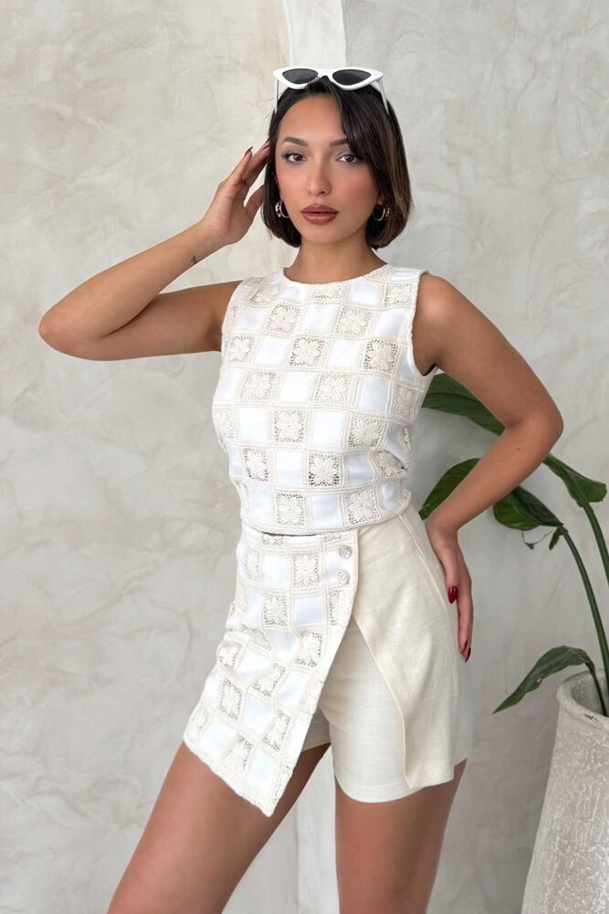 Raw Sleeveless Checkered Blouse - Producer: Topshow - Wholesale Women Clothes - TheBS Women