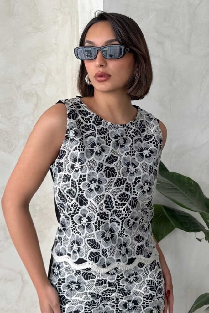 Lace Sleeveless Blouse - Producer: Topshow - Wholesale Women Clothes - TheBS Women