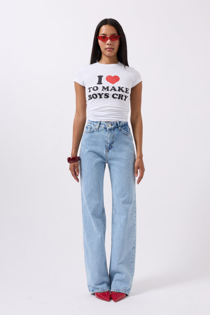 Embroidery Detail Printed Crop T-shirt - Producer: Black Fashion - Wholesale Women Clothes - TheBS Women