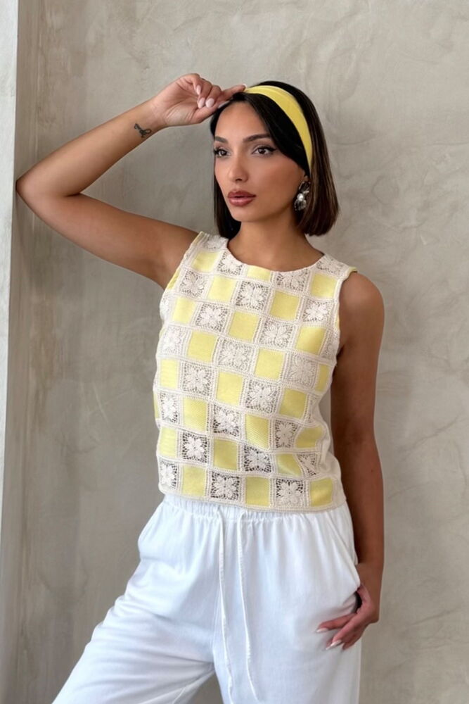 Retro Checkered Sleeveless Shirt - Producer: Topshow - Wholesale Women Clothes - TheBS Women