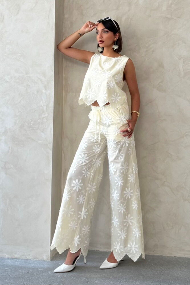 White Floral Palazzo Pants - Producer: Topshow - Wholesale Women Clothes - TheBS Women