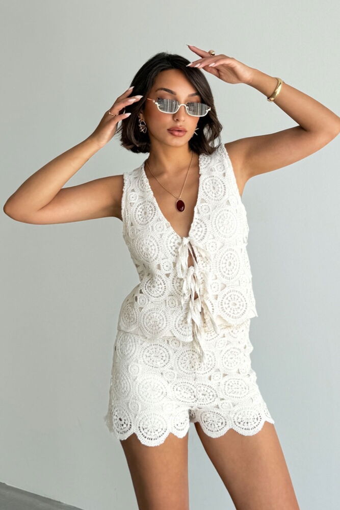 White Sleeveless Tie V-Neck Casual Shirt - Producer: Topshow - Wholesale Women Clothes - TheBS Women