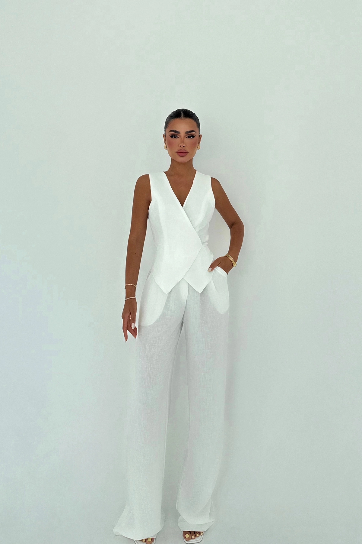ElegantSleeveless Palazzo Suit - Producer: EYYO ATELIER - Wholesale Women Clothes - TheBS Women