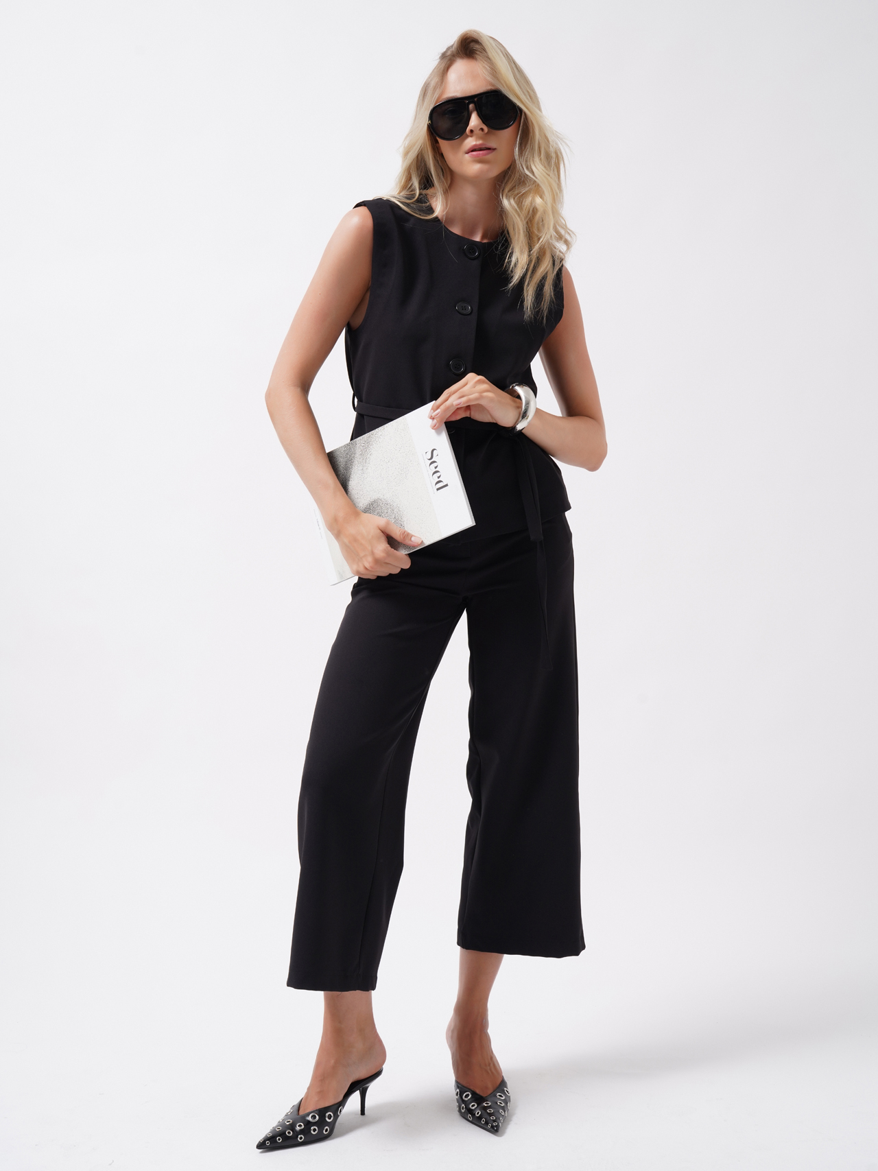 Palazzo Pants With Wide Leg And Buttoned Closure - Producer: Black Fashion - Wholesale Women Clothes - TheBS Women