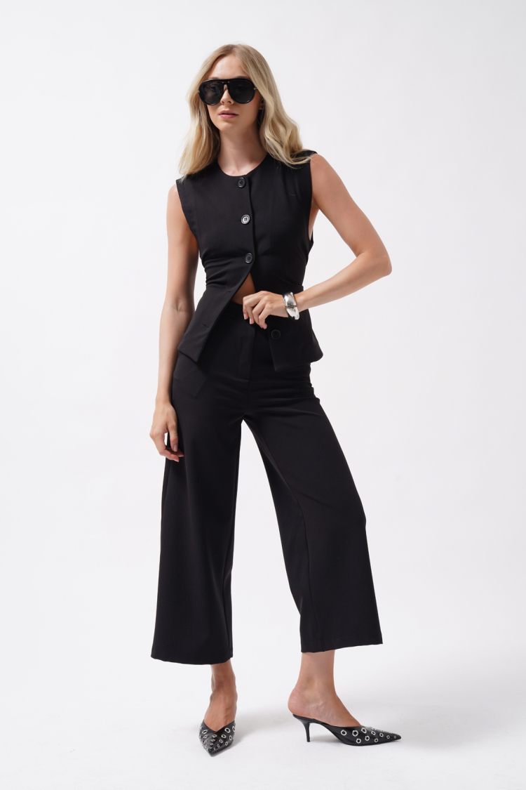 Palazzo Pants With Wide Leg And Buttoned Closure - Producer: Black Fashion - Wholesale Women Clothes - TheBS Women