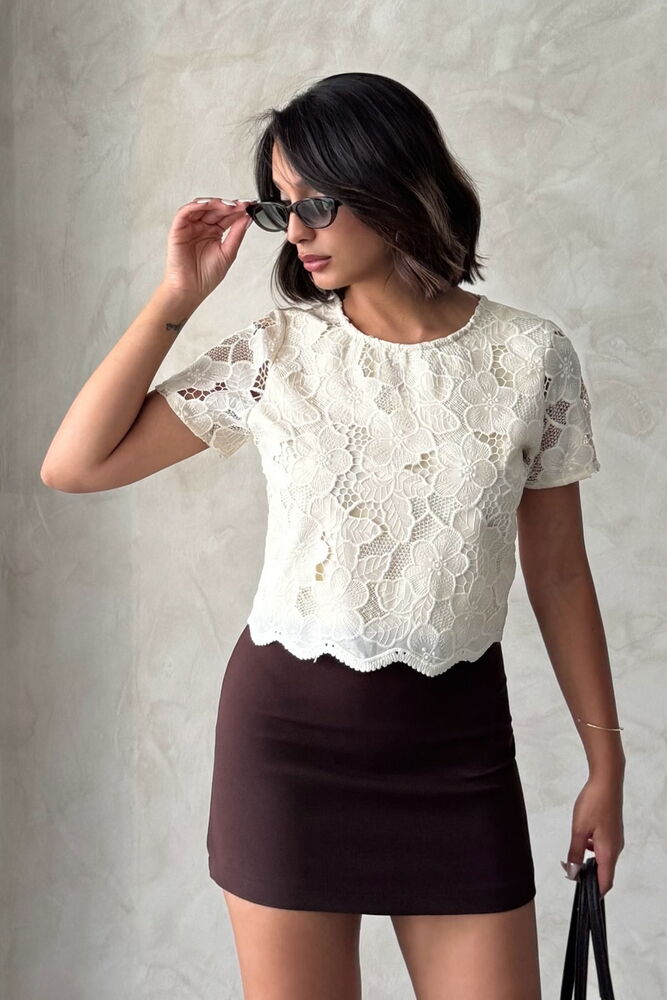 White Elegant Floral Slim Fit Blouse - Producer: Topshow - Wholesale Women Clothes - TheBS Women