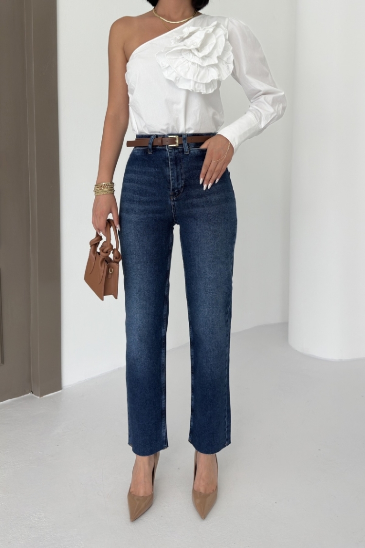 Mom Jeans With High Waist And Straight Leg - Brand: XLove - Women & Kids, Baby Clothes Wholesale - TheBS Women