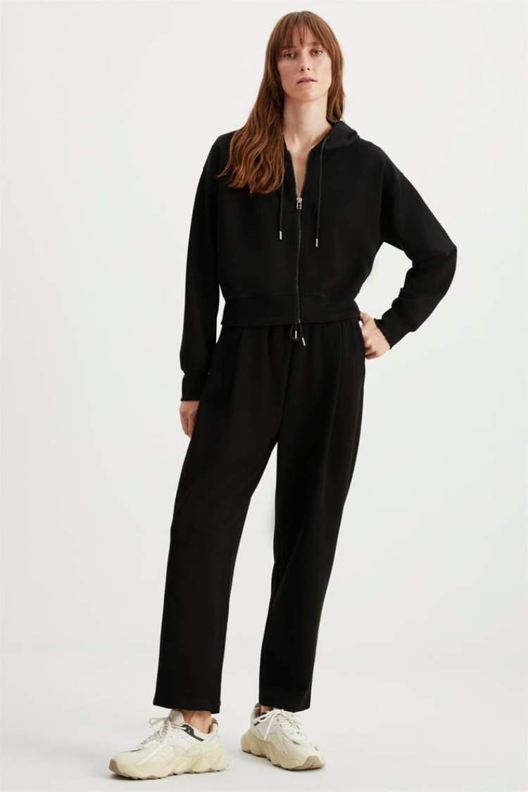 Relaxed Single Sweatpants - Brand: la & vetta - Women & Kids, Baby Clothes Wholesale - TheBS Women