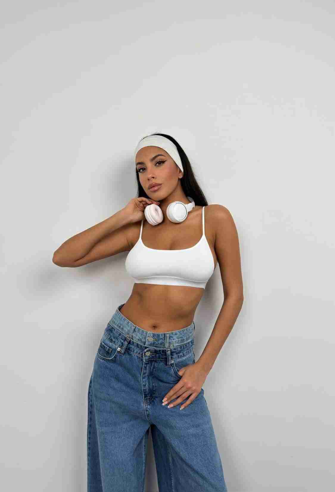 Low-cut Sports Bra - Brand: Black Fashion - Women & Kids, Baby Clothes Wholesale - TheBS Women