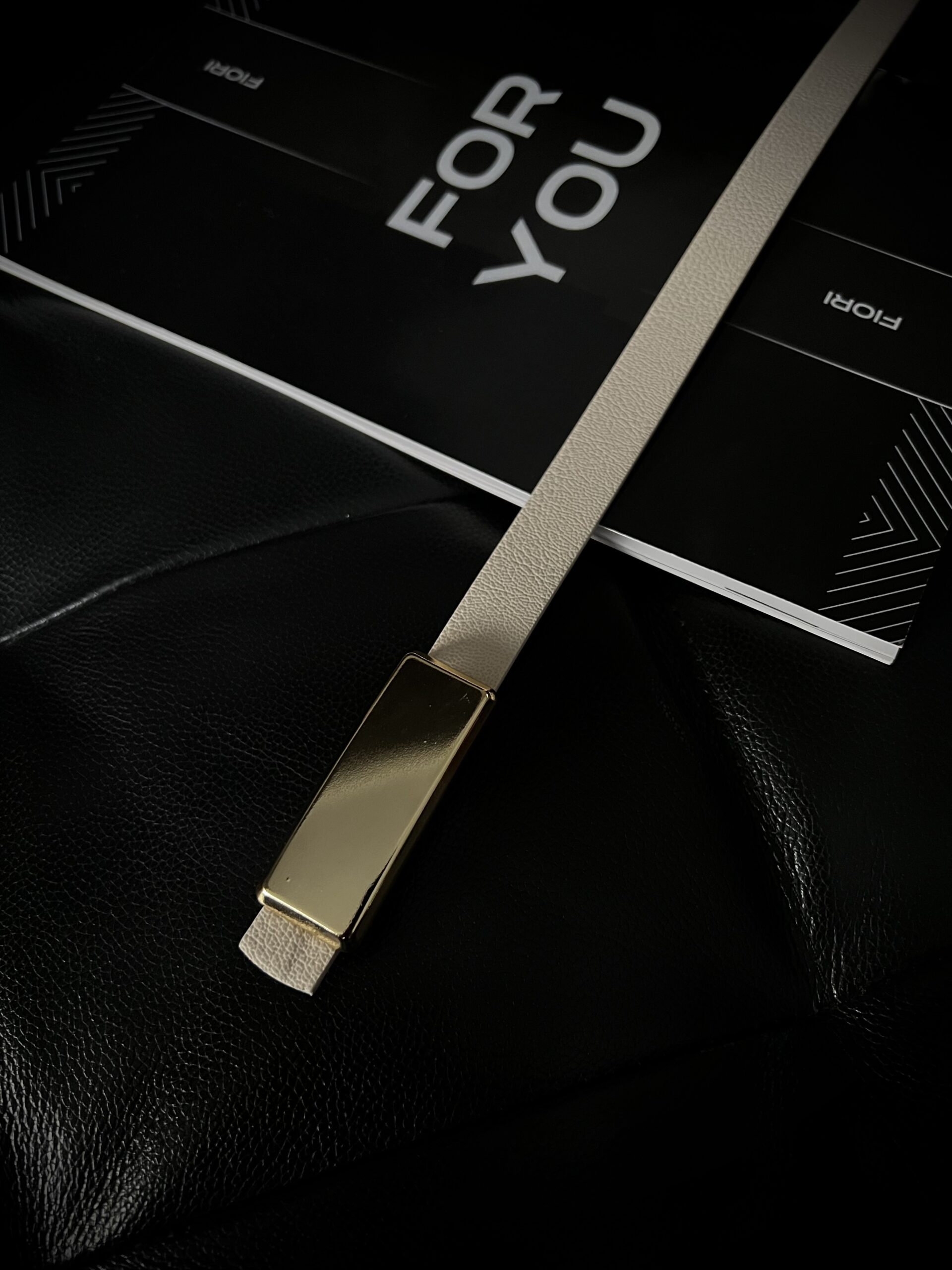 Rectangular Buckle Thin Women’s Belt – Brand: Fiori – Women & Kids, Baby Clothes Wholesale – TheBS Women