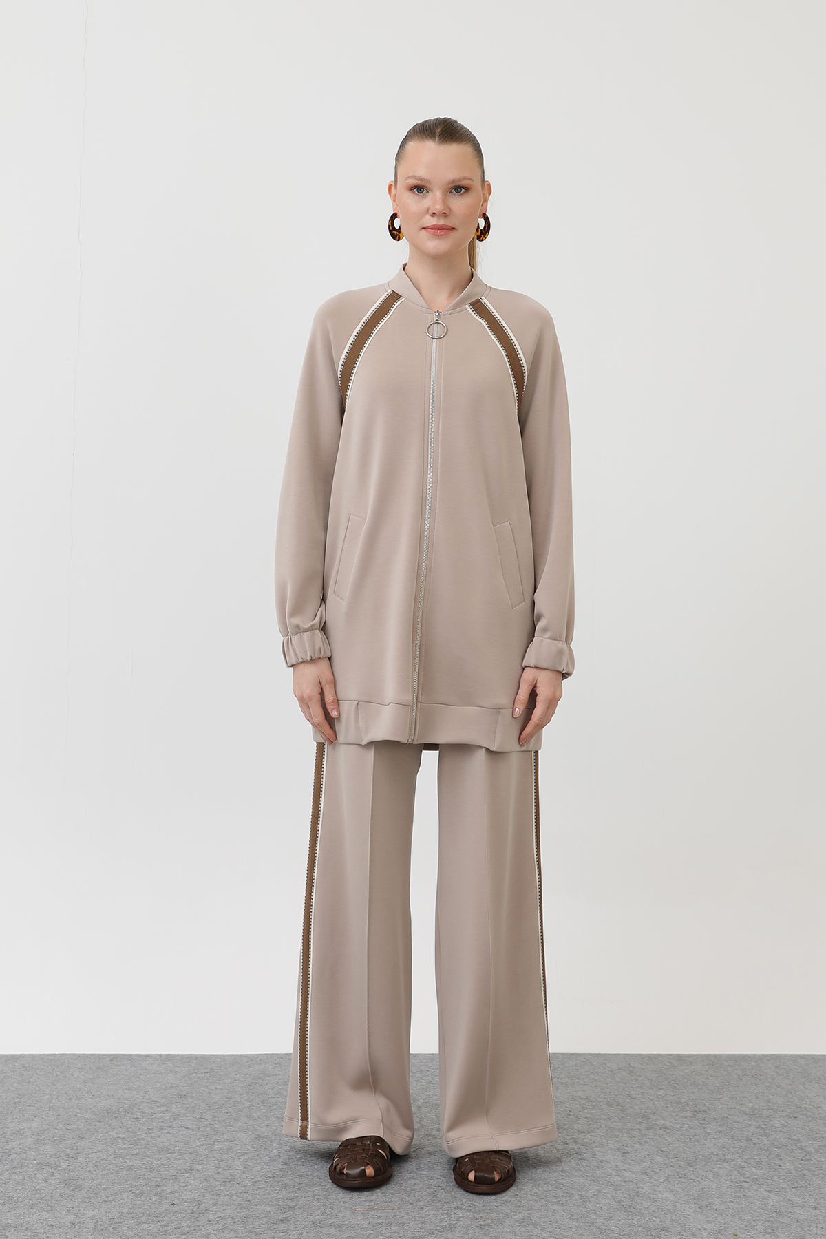 Zippered Shoulder Stripe Detailed Trouser Suit – Brand: Puane – Women & Kids, Baby Clothes Wholesale – TheBS Women