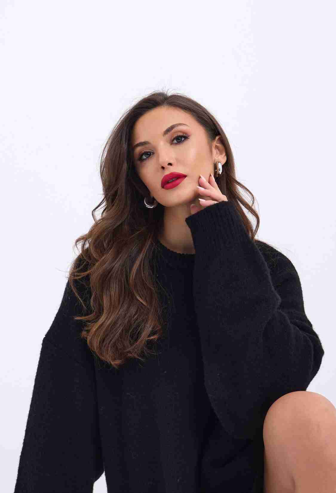Knitwear Front Short Casual Sweater - Brand: Fame - Women & Kids, Baby Clothes Wholesale - TheBS Women