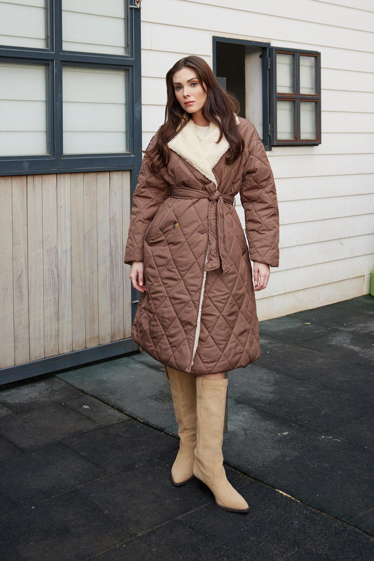 Faux Fur Collar Buttoned Quilted Coat – Brand: Levure – Women & Kids, Baby Clothes Wholesale – TheBS Women