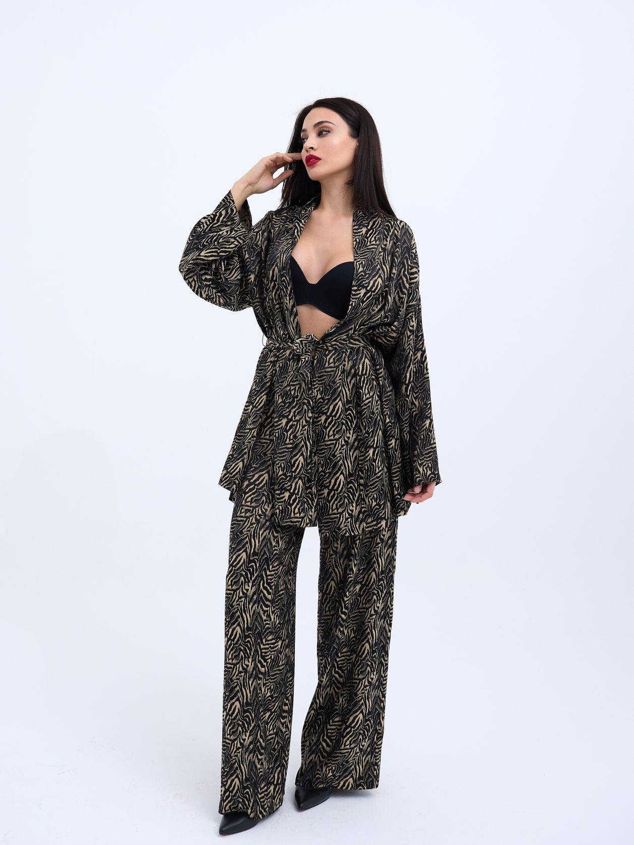 Two Piece Set With Trousers -& Black - Brand: Fame - Women & Kids, Baby Clothes Wholesale - TheBS Women