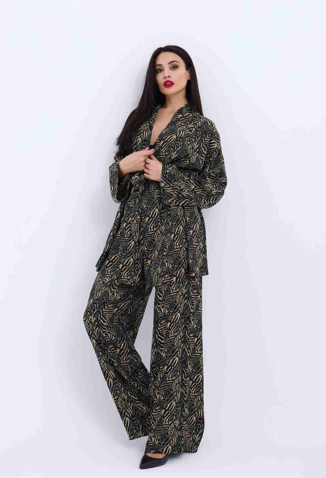 Two Piece Set With Trousers -& Black - Brand: Fame - Women & Kids, Baby Clothes Wholesale - TheBS Women