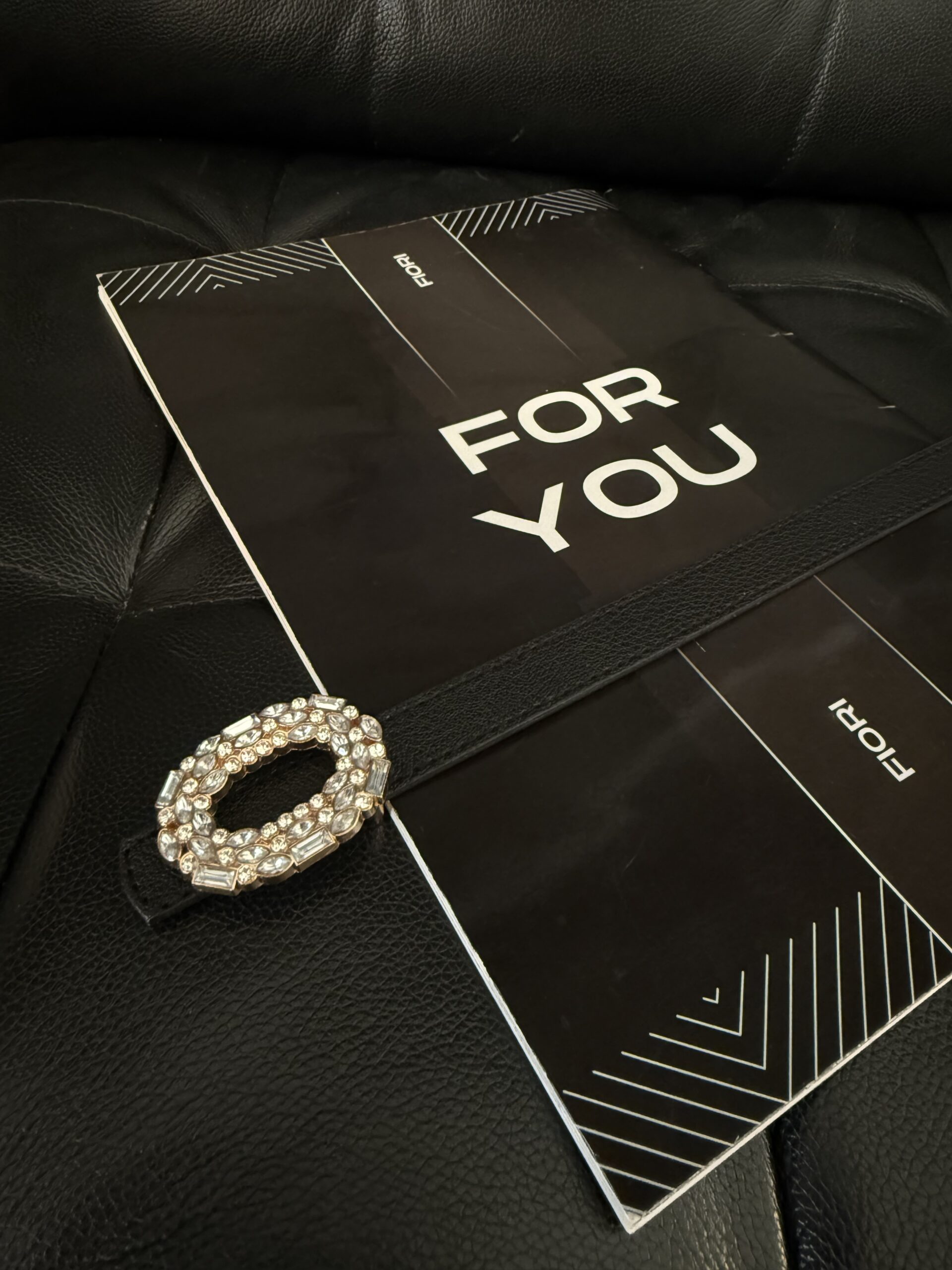 Round Stone Buckle Women's Belt - Brand: Fiori - Women & Kids, Baby Clothes Wholesale - TheBS Women