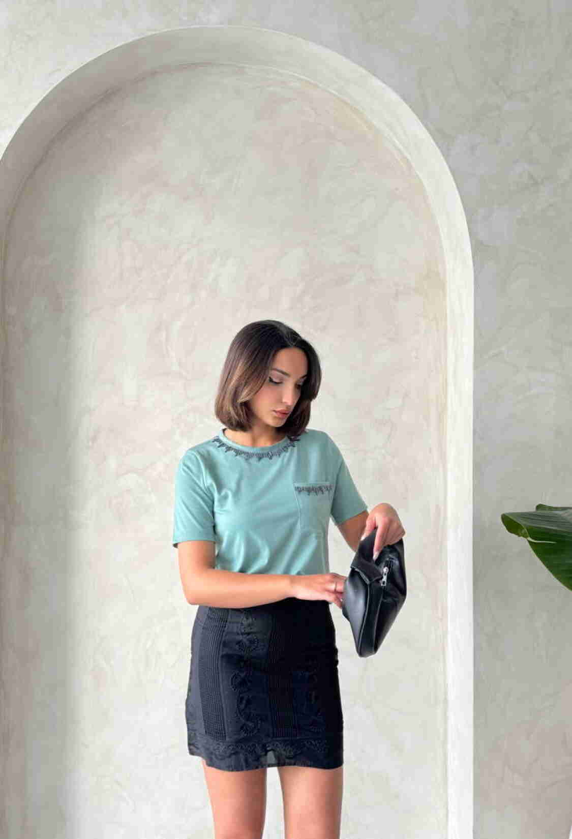 Çağla Stone Chain Detailed Wholesale T-Shirt - Brand: Topshow - Women & Kids, Baby Clothes Wholesale - TheBS Women