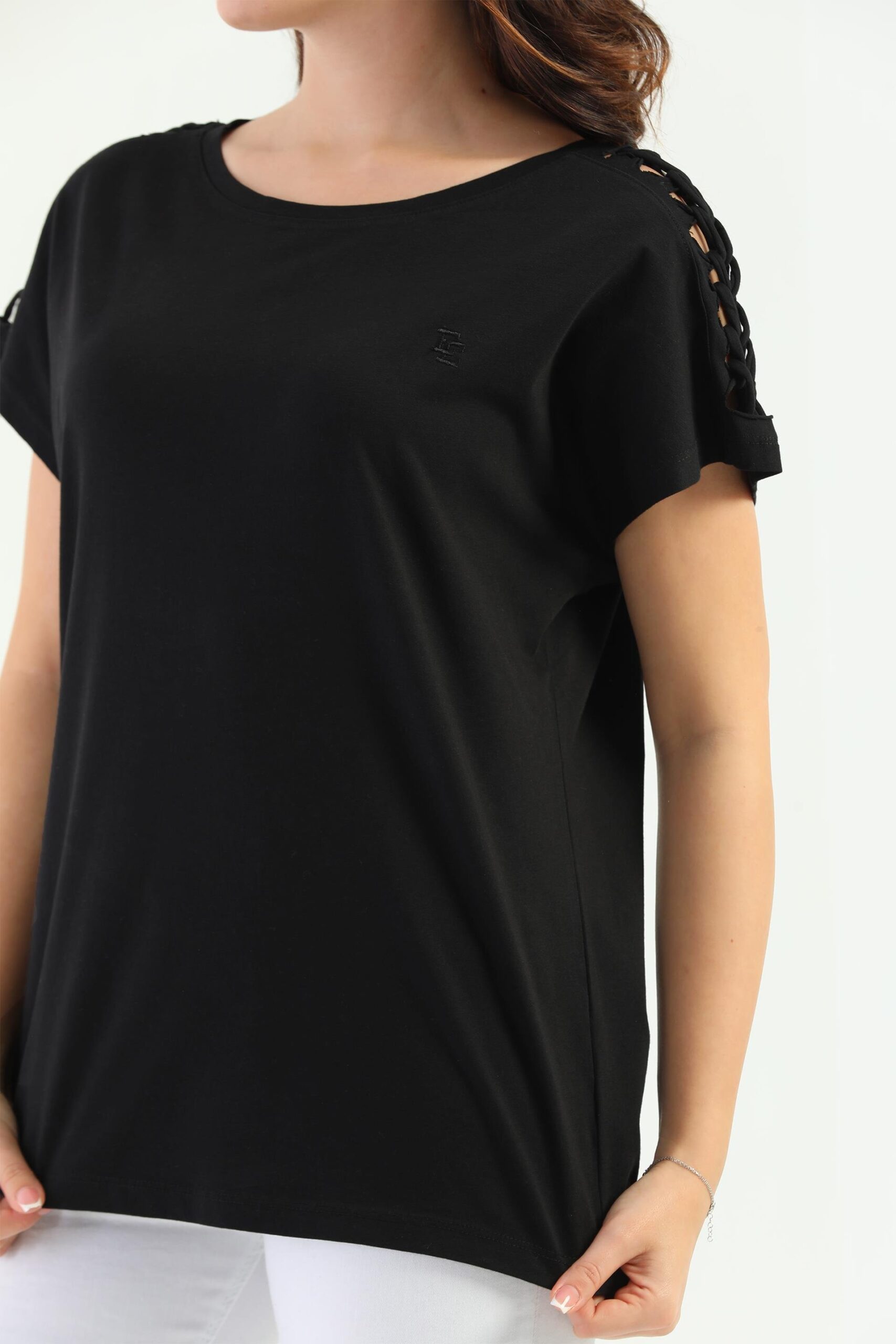 EdelleShoulder Braided Women’s T-Shirt – Brand: EDELLE – Women & Kids, Baby Clothes Wholesale – TheBS Women