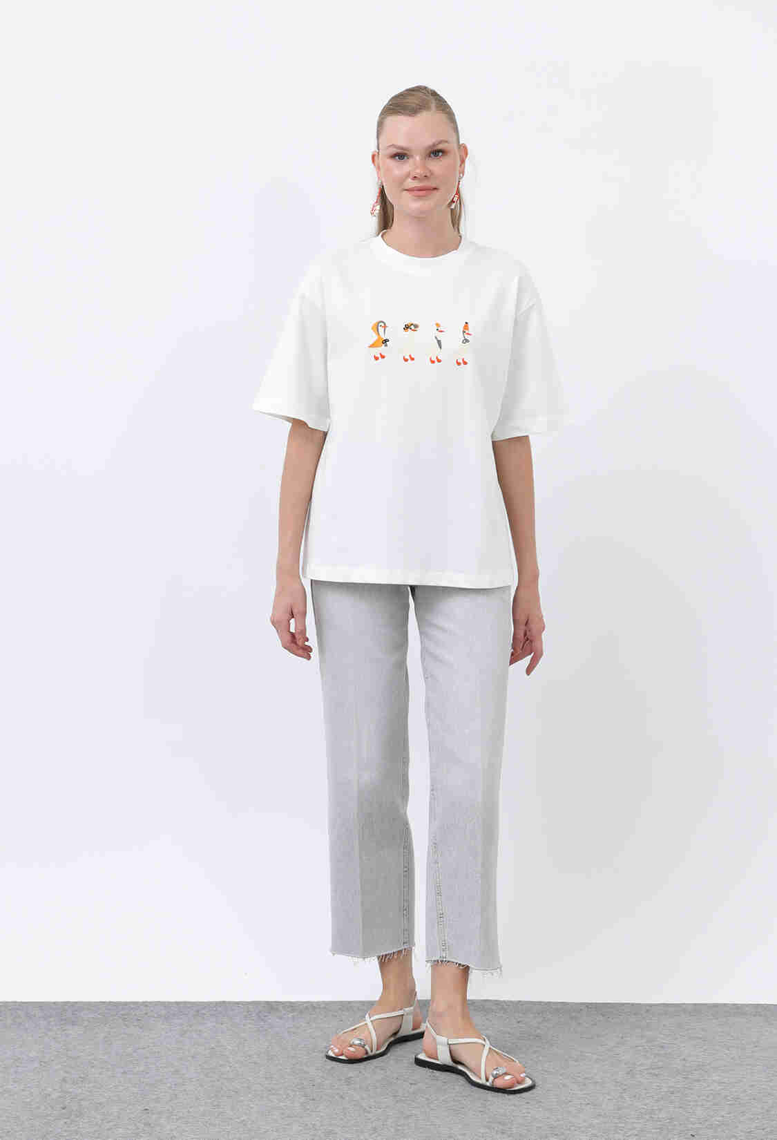 White Casual Oversized Fit Tshirt - Brand: SOUL - Women & Kids, Baby Clothes Wholesale - TheBS Women