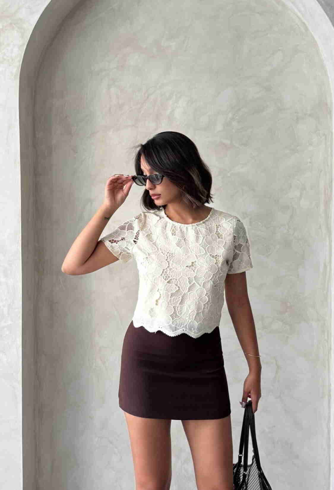 White Elegant Floral Slim Fit Blouse - Brand: Topshow - Women & Kids, Baby Clothes Wholesale - TheBS Women