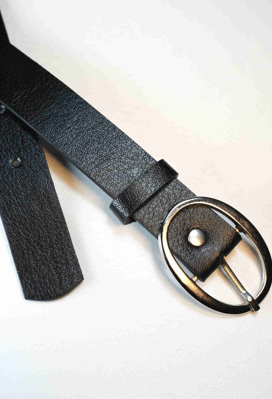 Basic Women's Belt With Oval Buckle - Brand: Fiori - Women & Kids, Baby Clothes Wholesale - TheBS Women