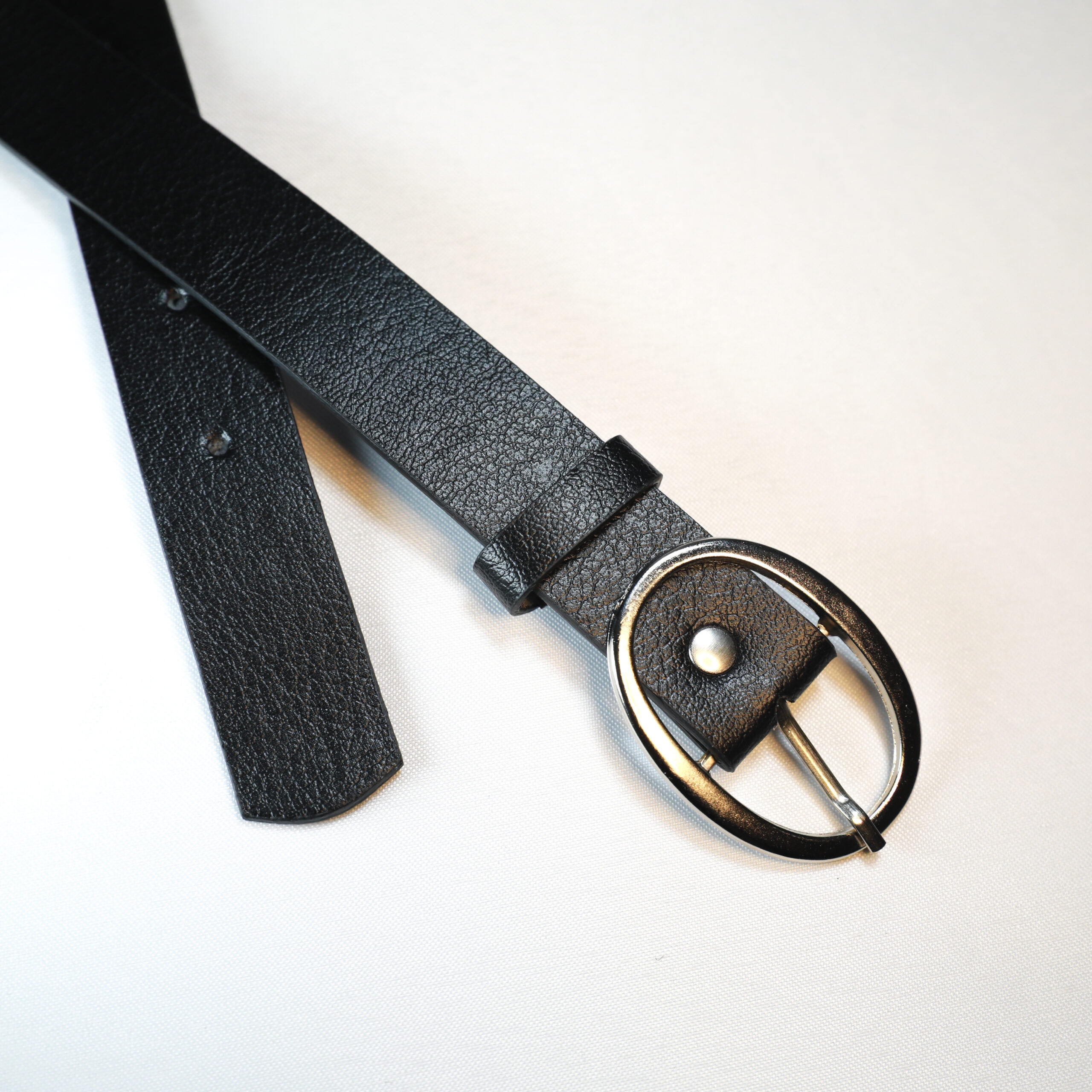 Basic Women's Belt With Oval Buckle - Brand: Fiori - Women & Kids, Baby Clothes Wholesale - TheBS Women