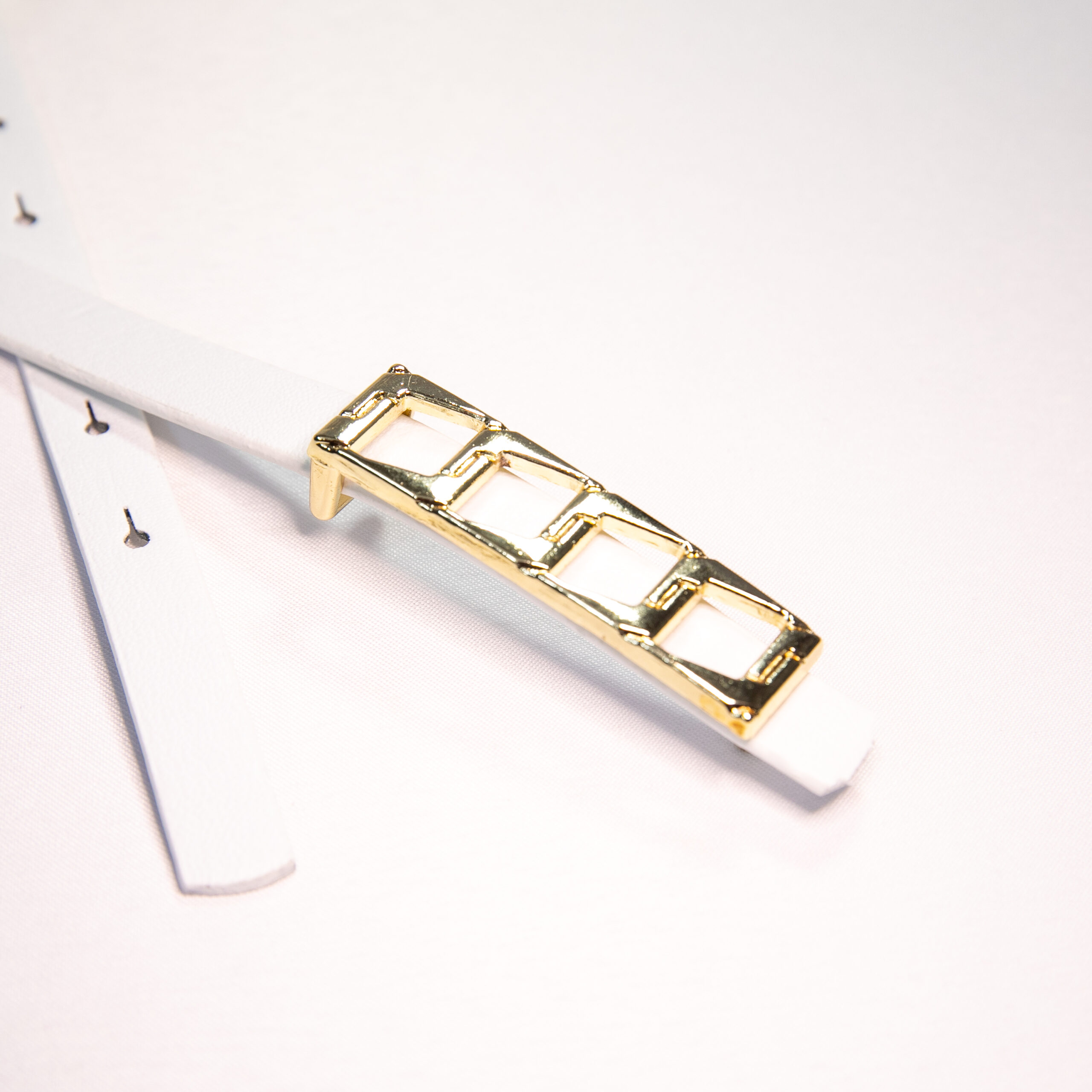 Basic Women's Belt With Thin Chain Buckle - Brand: Fiori - Women & Kids, Baby Clothes Wholesale - TheBS Women