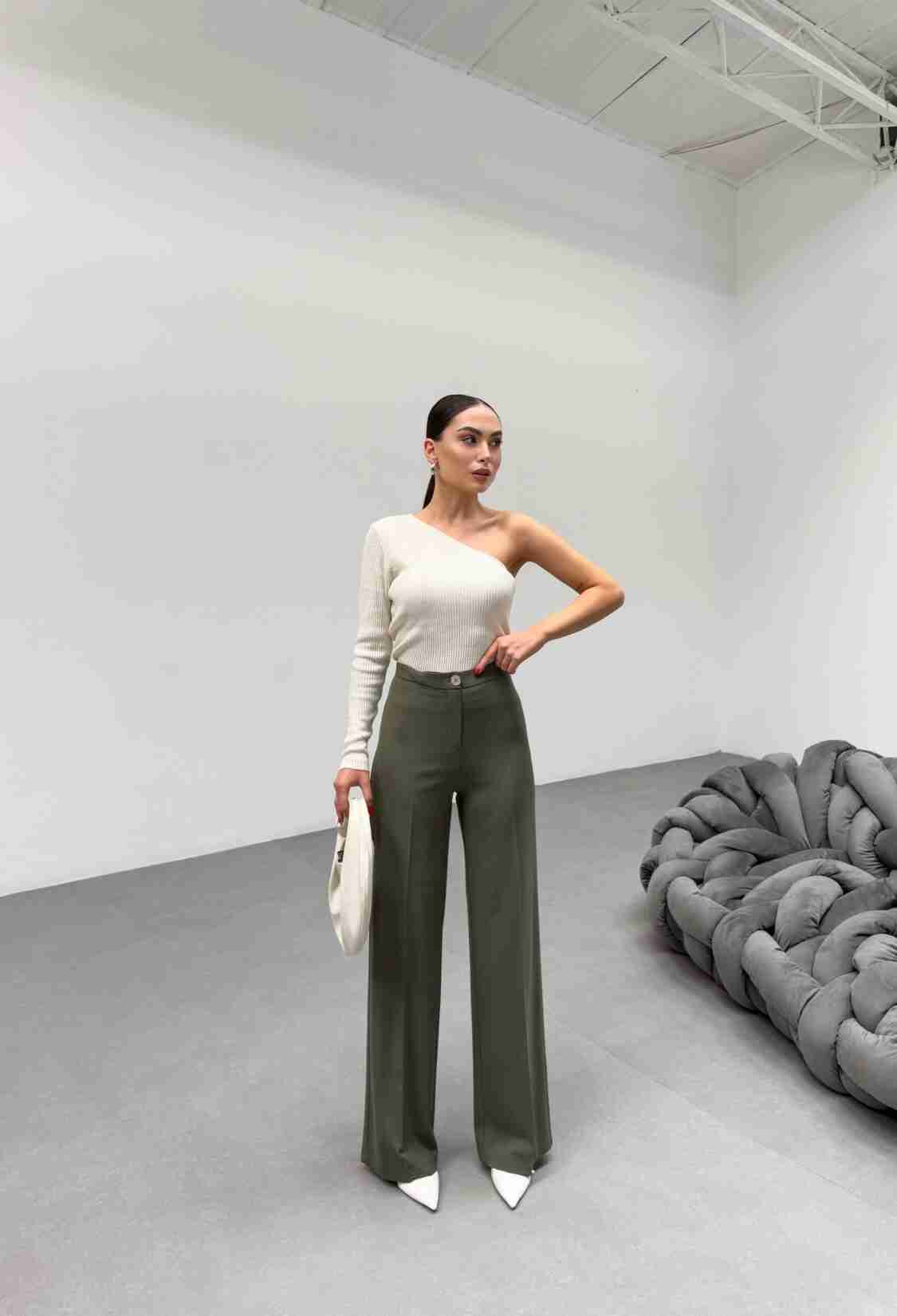230 Gr Poly Viscose Lycra Metal Button Palazzo Trousers - Brand: Ouz Fashion - Women & Kids, Baby Clothes Wholesale - TheBS Women