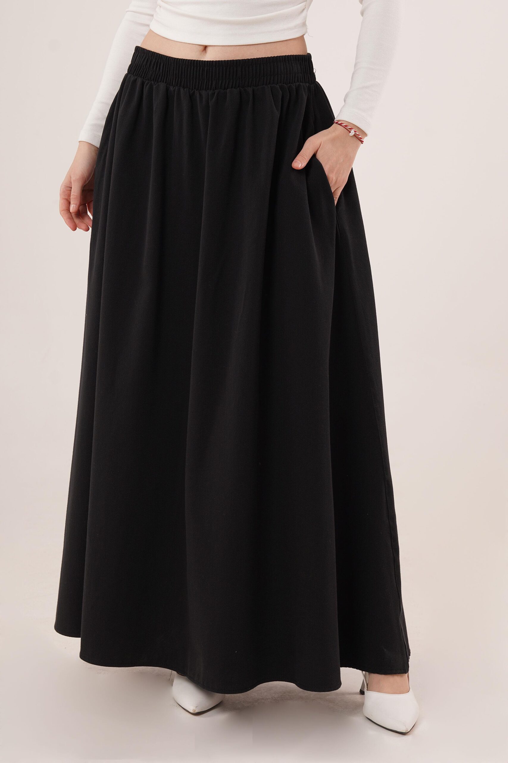 Elastic Waist Pocket Detailed LongWholesale Skirt - Brand: Lustrin - Women & Kids, Baby Clothes Wholesale - TheBS Women