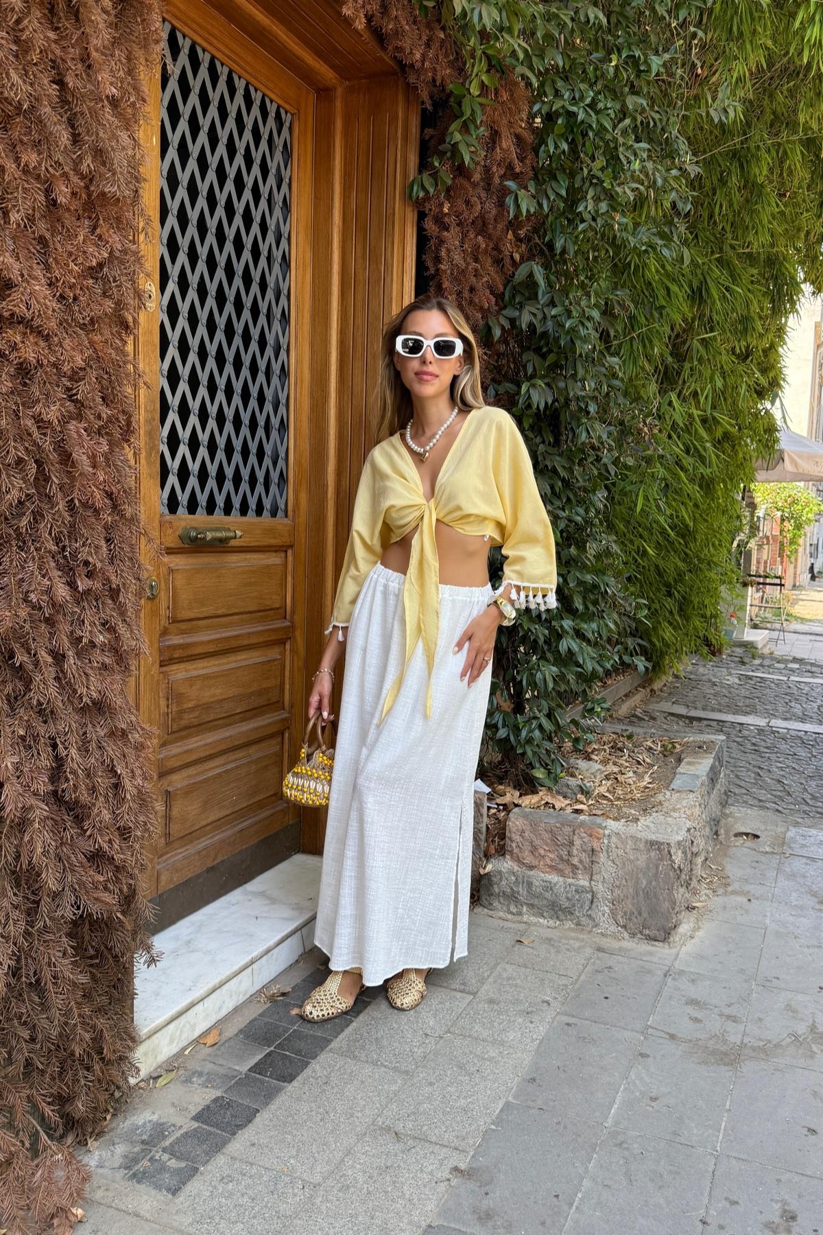 Boho Crop Blouse With V-Neck And 3/4 Sleeves - Brand: Levure - Women & Kids, Baby Clothes Wholesale - TheBS Women