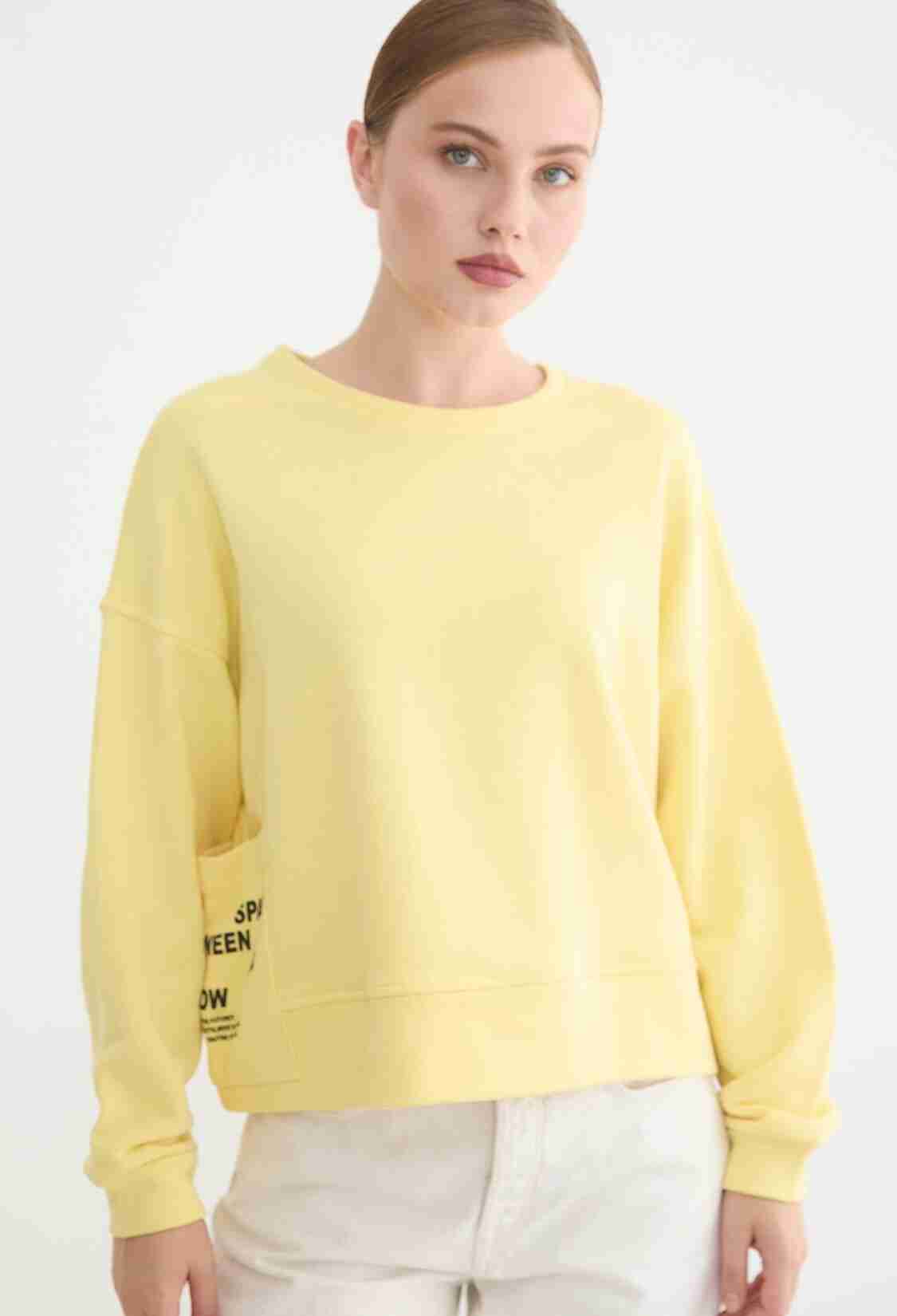 Casual Oversized Sweatshirt With Letter Print - Brand: Levure - Women & Kids, Baby Clothes Wholesale - TheBS Women